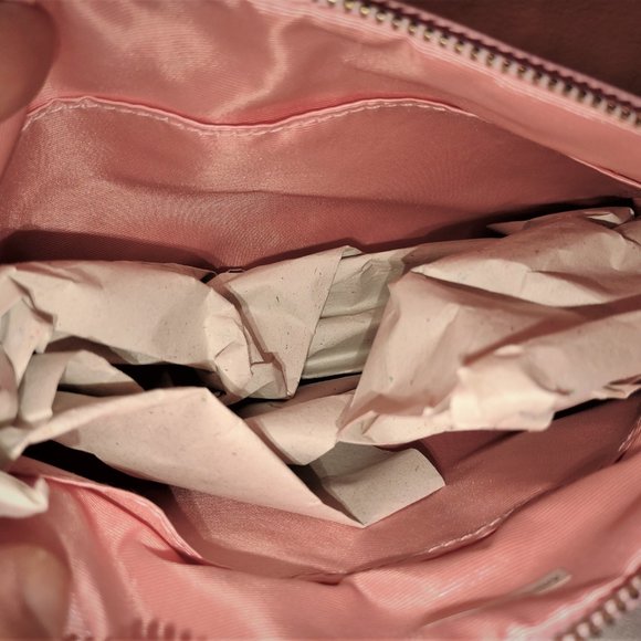 NEW! Pandora Pink Wristlet with Dust Bag - Picture 3 of 7